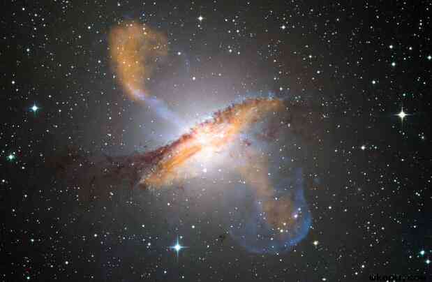 超大质量黑洞吞噬大星系